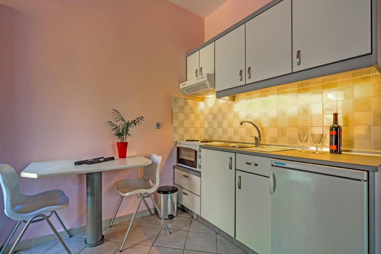 Elegant 1Br By Heraklion Beach Sun &Comfort Await Amoudara Lasithiou Buitenkant foto